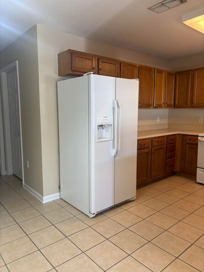 Building Photo - 4434 Gearhart Rd