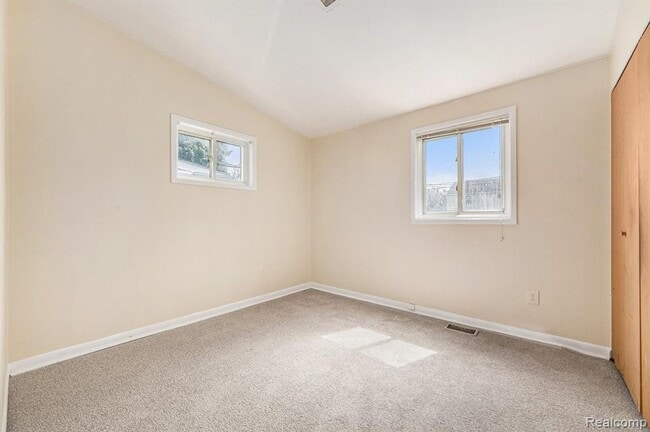 Building Photo - Beautiful Ranch 3 Bed Home in Inkster