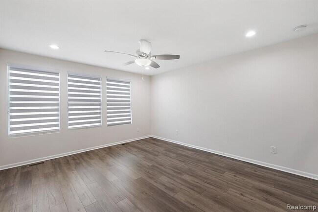 Building Photo - 2884 Glenbar Cir