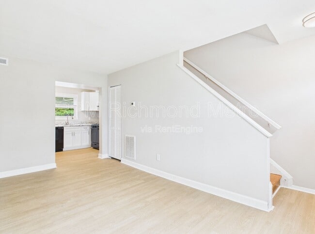 Building Photo - 2701 Midlothian Tpke