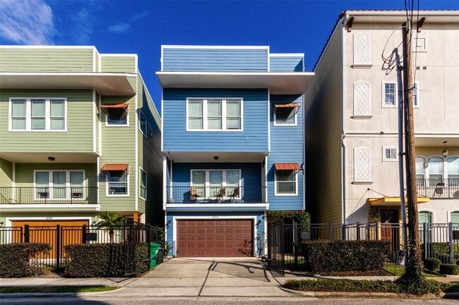 Primary Photo - 1504 Colorado St
