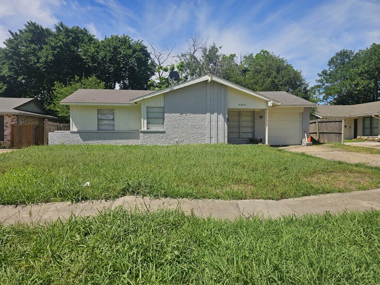 4325 Chestnut - 4325 Chestnut Dr
