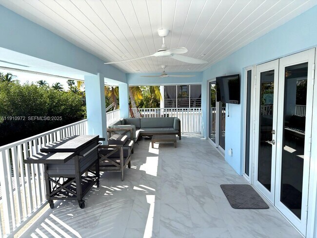 Building Photo - 27346 Martinique Ln