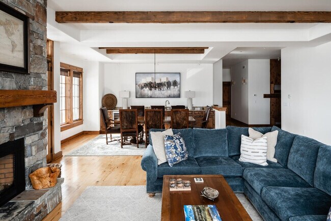 Building Photo - 12 Silver Star Drive