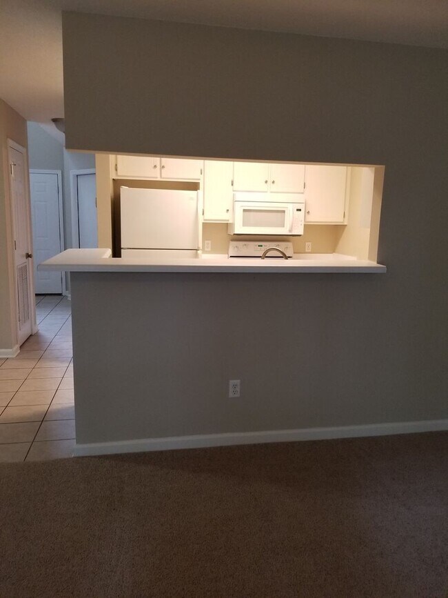 Building Photo - Foxchase Townhomes, Enterprise, AL