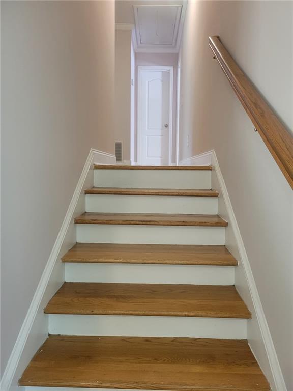 Building Photo - 487 Arbour Run