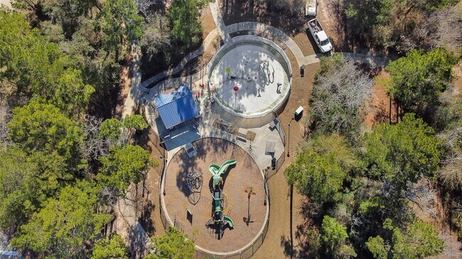 Building Photo - 237 Augustine Wy