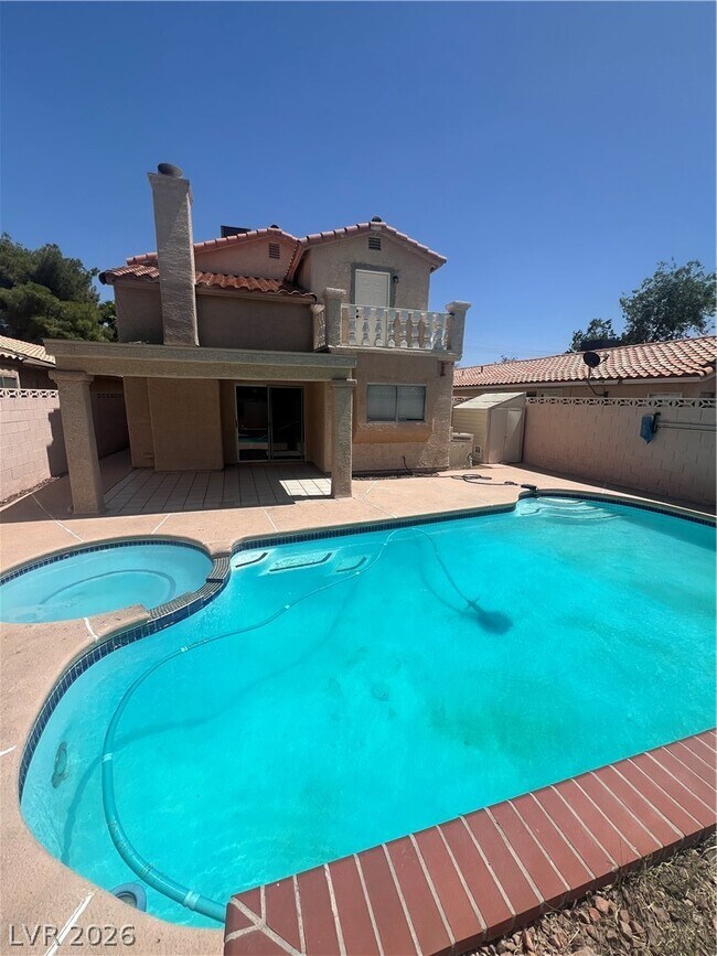 Building Photo - 1137 Pleasant Brook St