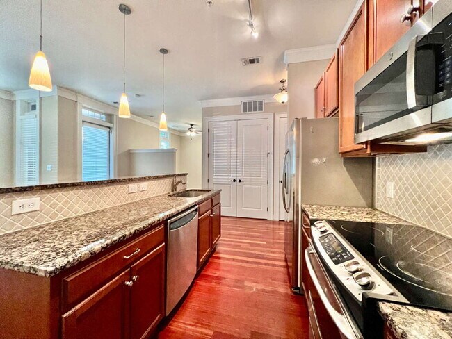 Building Photo - MYERS PARK! Welcome to your new home in Charlotte, NC!