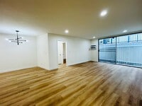 Building Photo - vet182