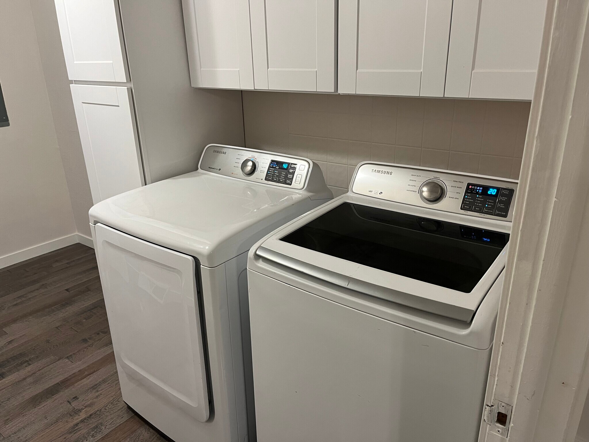 Building Photo - 832 Hamilton St