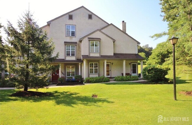 Primary Photo - 1503 Commons at Kingswood Dr