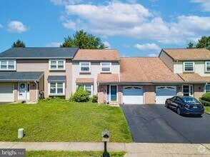 Building Photo - 4 Beaver Hill Rd