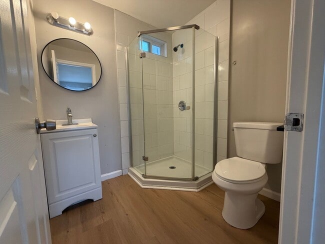 Building Photo - 26th Street