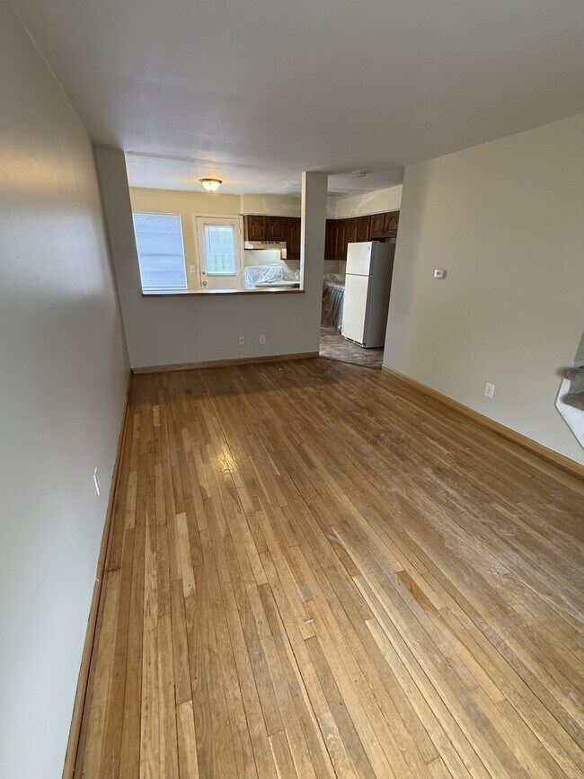 Building Photo - 5745 Pine Tree St S