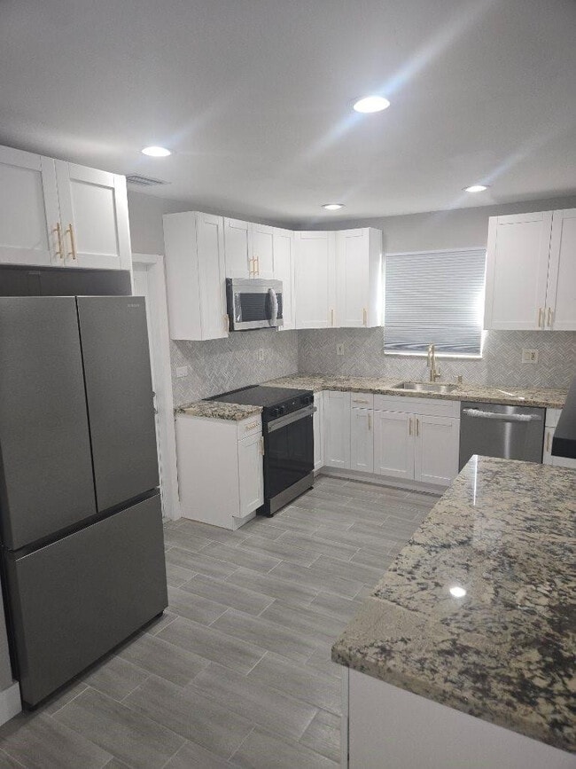 Building Photo - 7531 Polk St