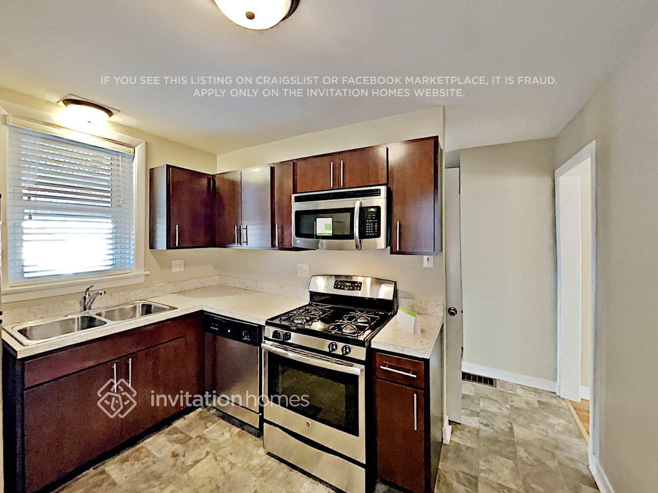 Building Photo - 7162 N Moody Ave