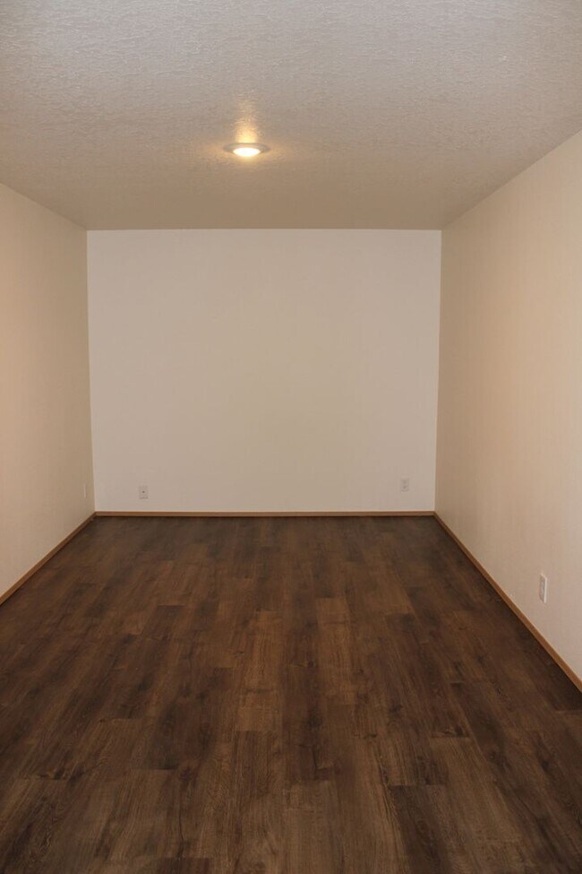 Building Photo - 1045 SW 178th Pl