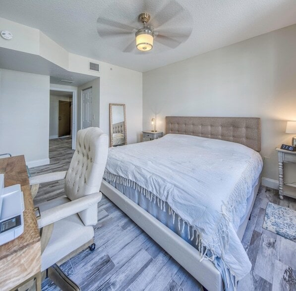 Building Photo - 511 Lucerne Ave