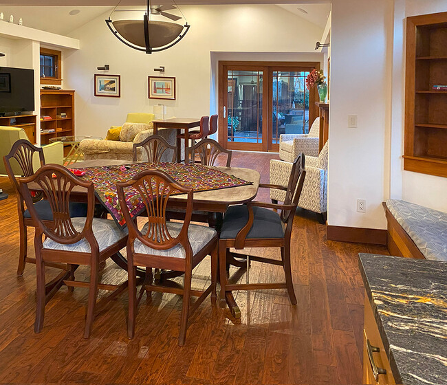 Dining Great Room - 722 Maple St