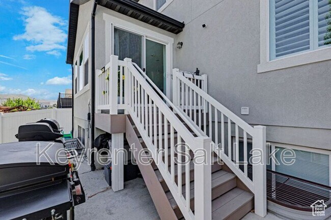 Building Photo - 12473 S Desert Mesa Dr