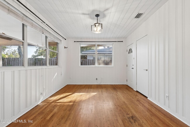 Building Photo - 1367 Riverbirch Ln