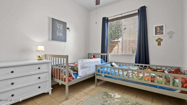 Building Photo - 401 Via Capri