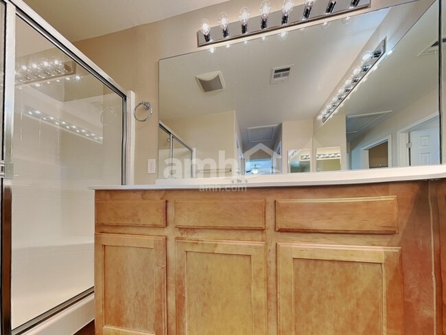 Building Photo - 6490 Albina Creek St