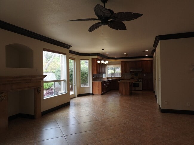 Building Photo - 300 Harvest Sky Ct