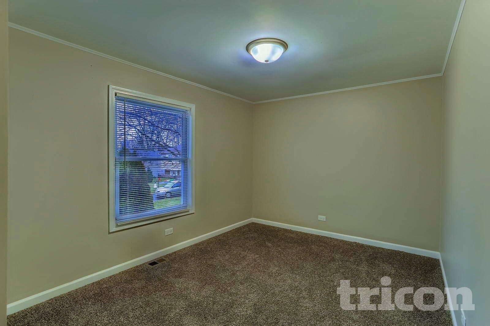 Building Photo - 155 Ramblewood Ln