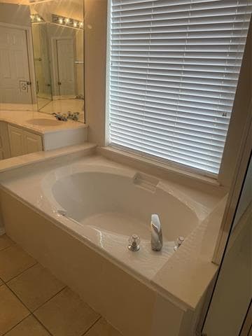 Building Photo - 2004 Golden Oak Dr