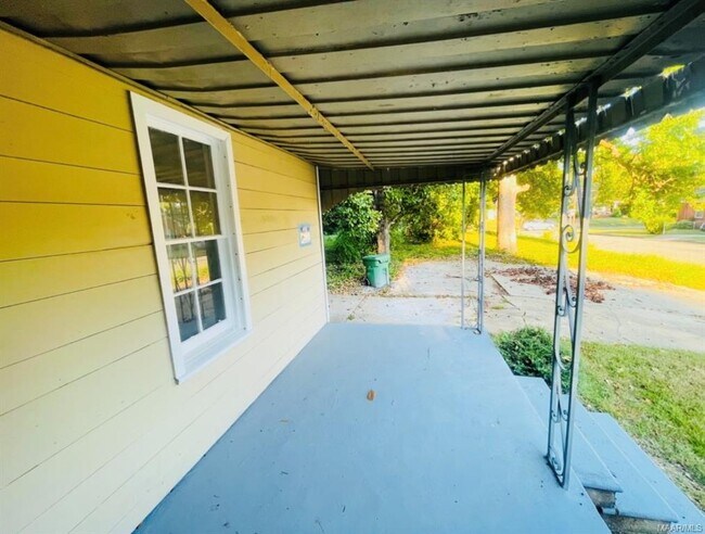 Building Photo - 2507 Palmetto St