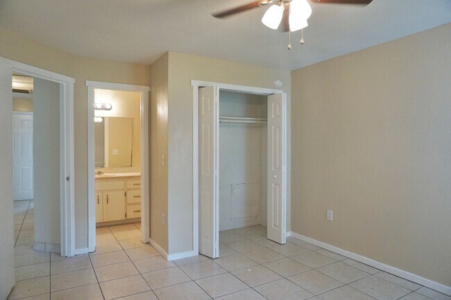 Building Photo - Southwest Winter Haven