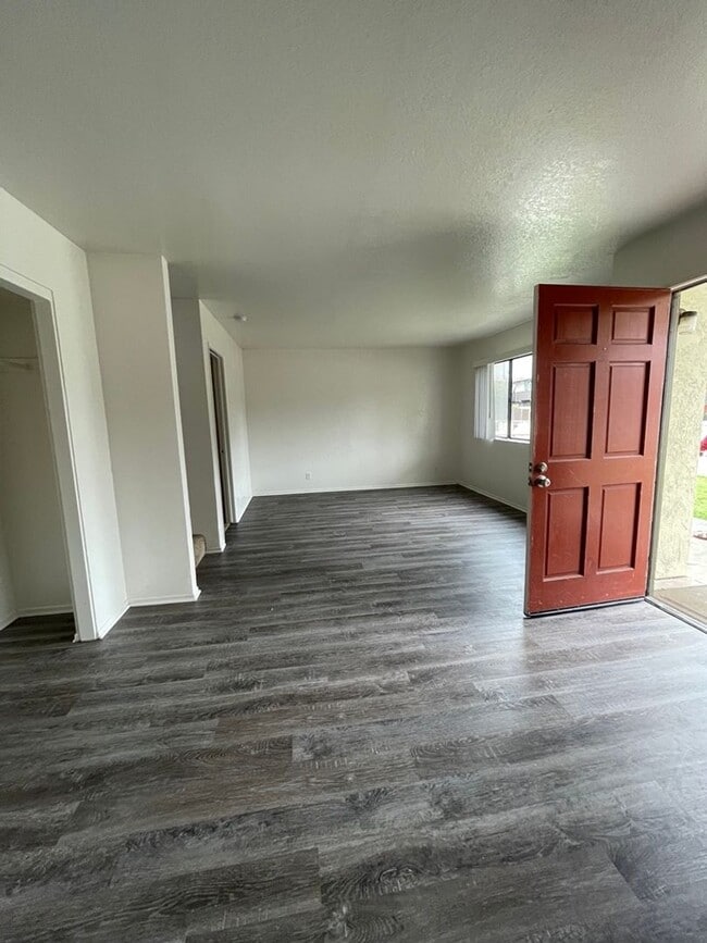 Building Photo - 6527 Sabado Tarde Rd