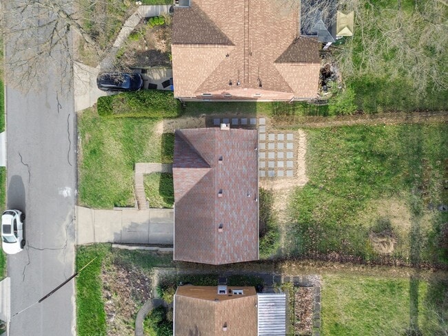 Building Photo - READY NOW! Fully RENOVATED 3 bedroom in SCOTT TOWNSHIP!