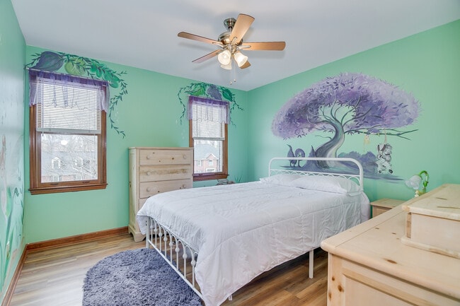 Building Photo - 4117 Knollcrest Cir N