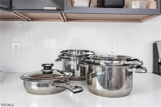 Building Photo - 15410 Allen Way