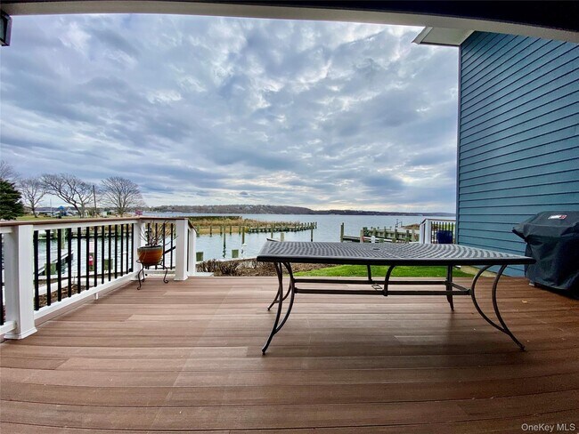 Building Photo - 131 6th St