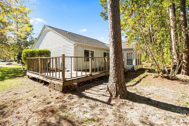 Building Photo - Sweetbriar Home