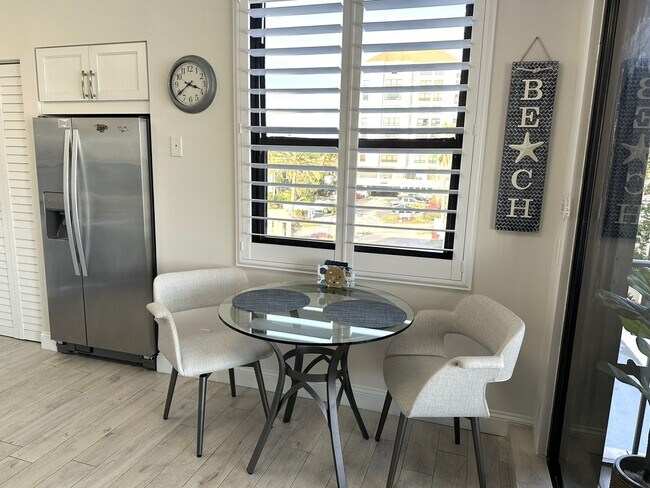 Building Photo - FURNISHED SIX MONTH RENTAL WATER VIEW BAHIA DEL MAR APRIL 29, 2026-OCT. 31, 2026