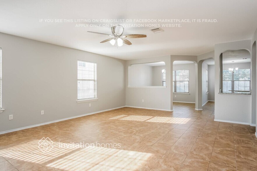 Building Photo - 308 Leanne Dr