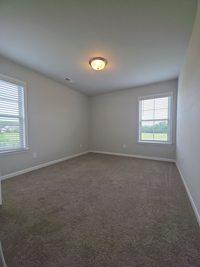 Building Photo - 121 Hulsey Ln