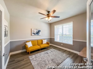 Building Photo - 7427 Valle Msn