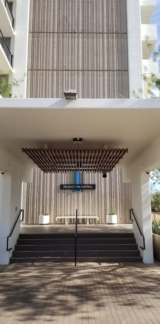 Building Photo - Luxury 2 Bedroom Condo Available at Regency House in Central Phoenix!