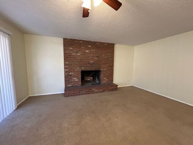 Building Photo - 1932 E Loyola Dr