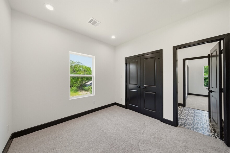 Building Photo - 4439 Gunter St