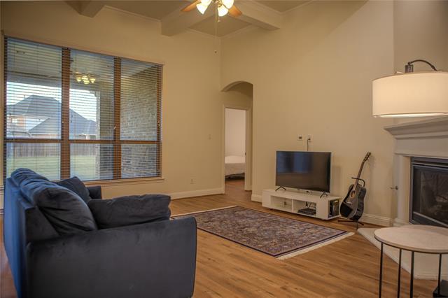 Building Photo - 511 La Grange Dr