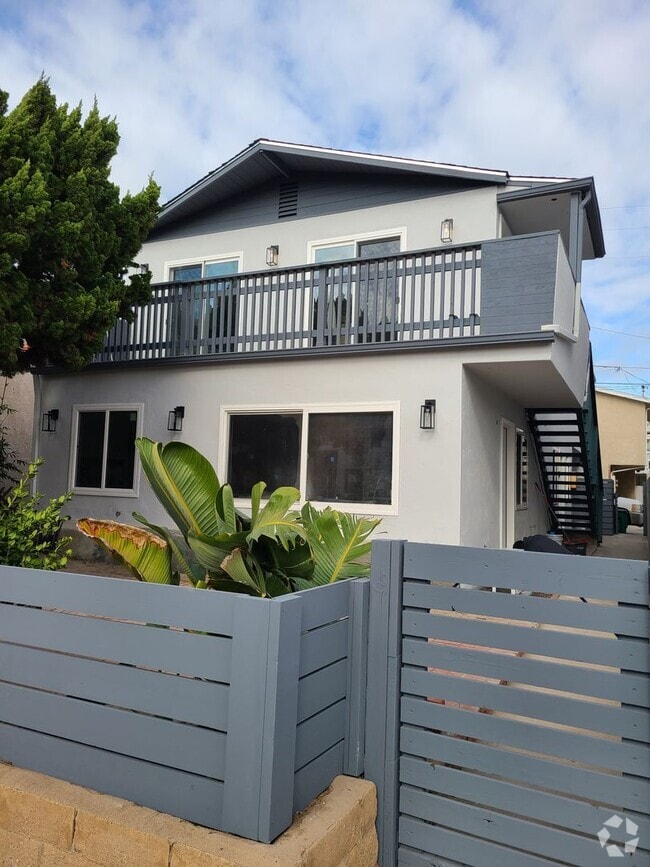 Building Photo - Newly remodeled and fully "furnished" 1 be...