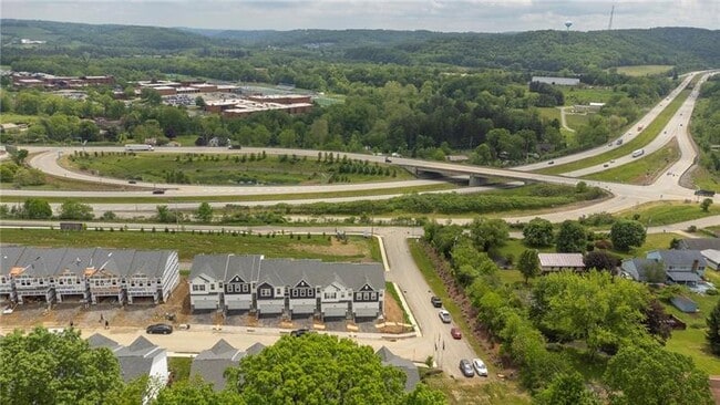 Building Photo - 130 Scotland Ln