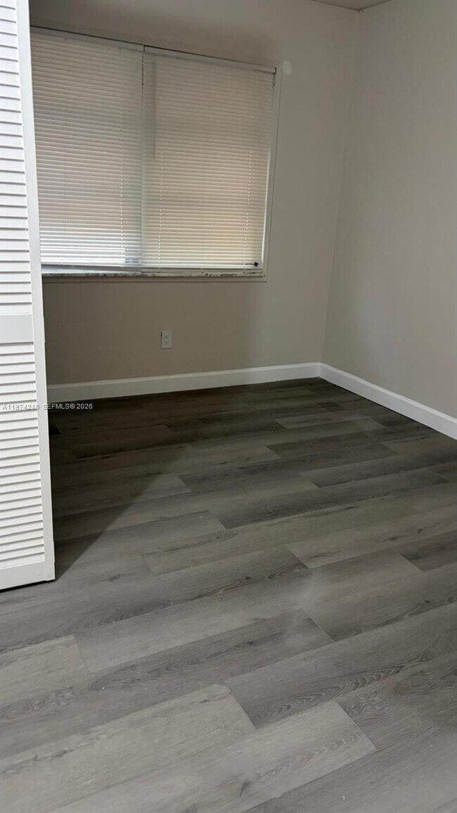 Building Photo - 709 NW 1st St